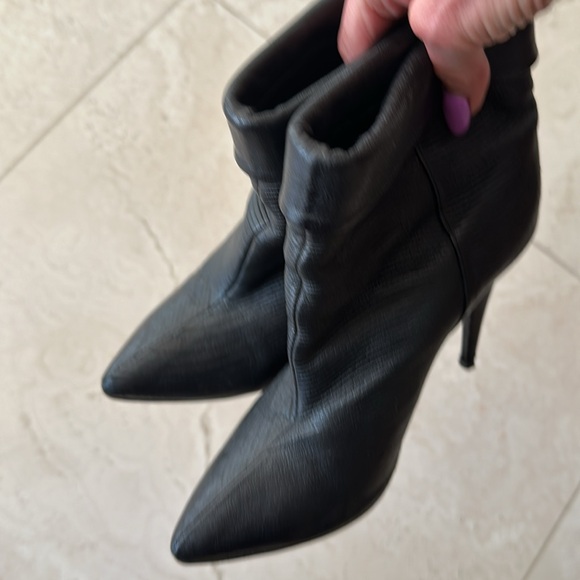 Loffler Randall booties size 9.5   But fits 8.5 - Picture 10 of 11